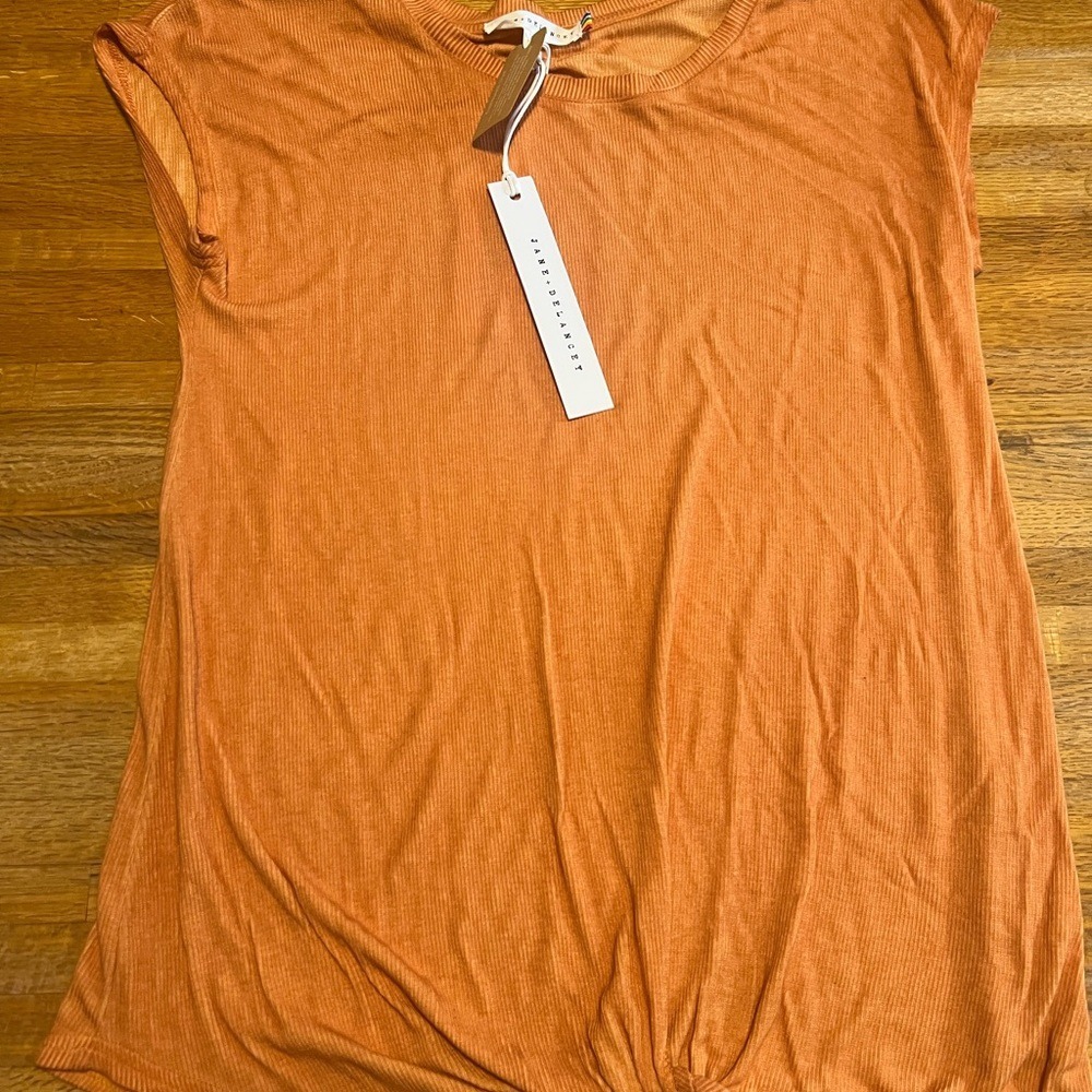 Jane + Delancey Women Small Orange Ribbed Twist Front Short Sleeve Loose Fit Top